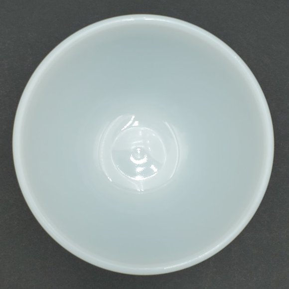 Pyrex White 1.5 Pint Mixing Bowl #401 Small Serving Nesting Bowl - Picture 5 of 7